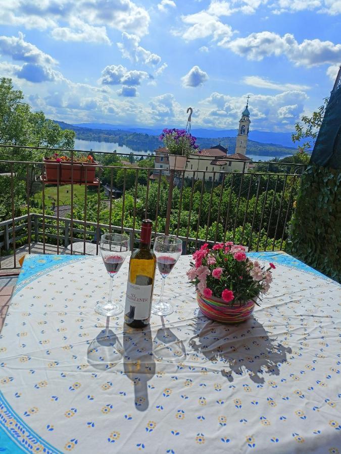 Apartamento Tramonto Al Lago Gavirate Exterior foto