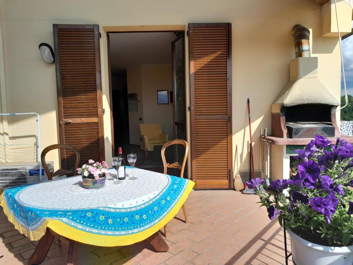 Apartamento Tramonto Al Lago Gavirate Exterior foto