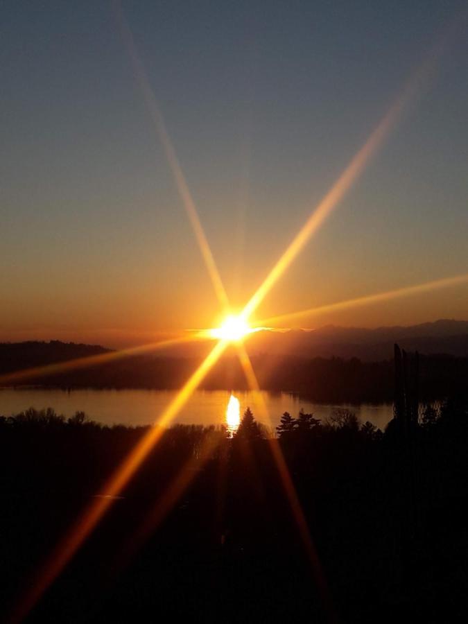 Apartamento Tramonto Al Lago Gavirate Exterior foto