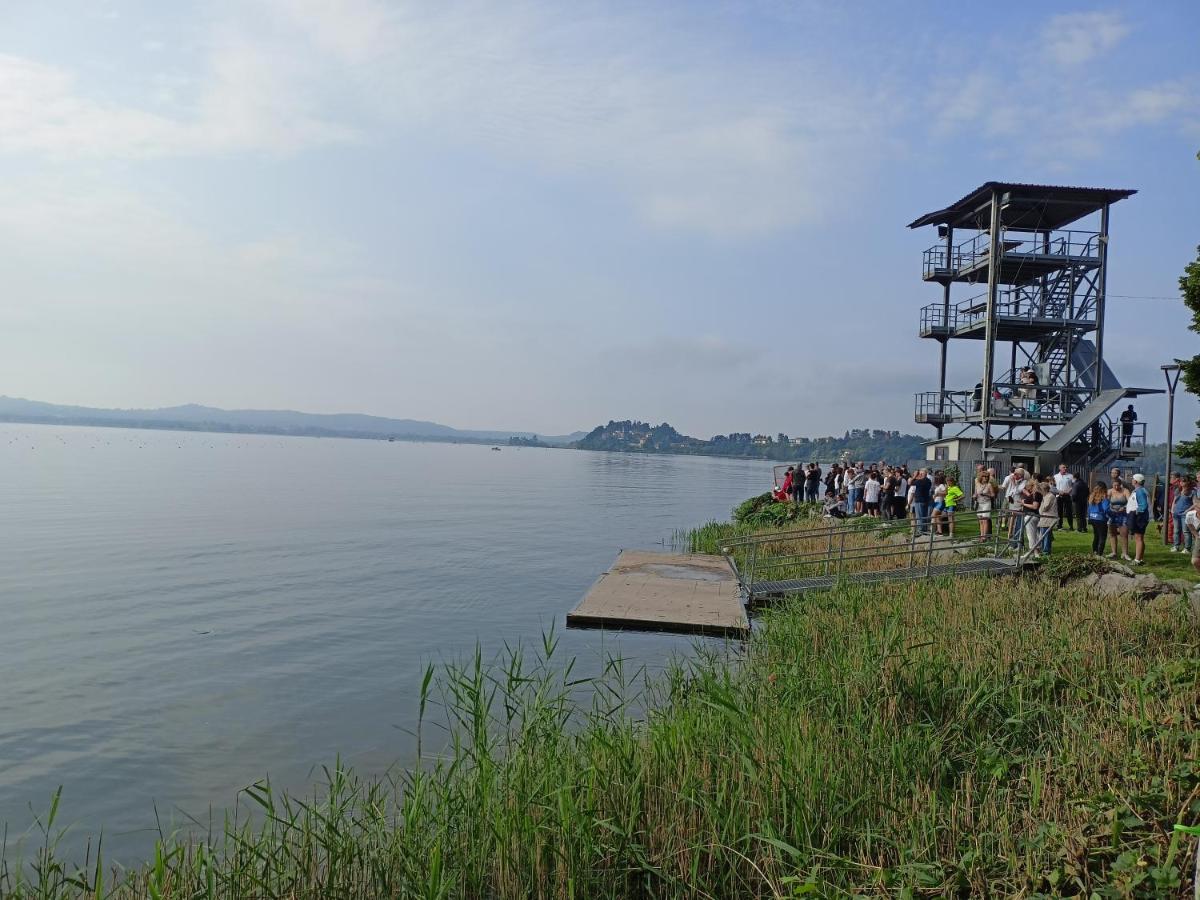 Apartamento Tramonto Al Lago Gavirate Exterior foto