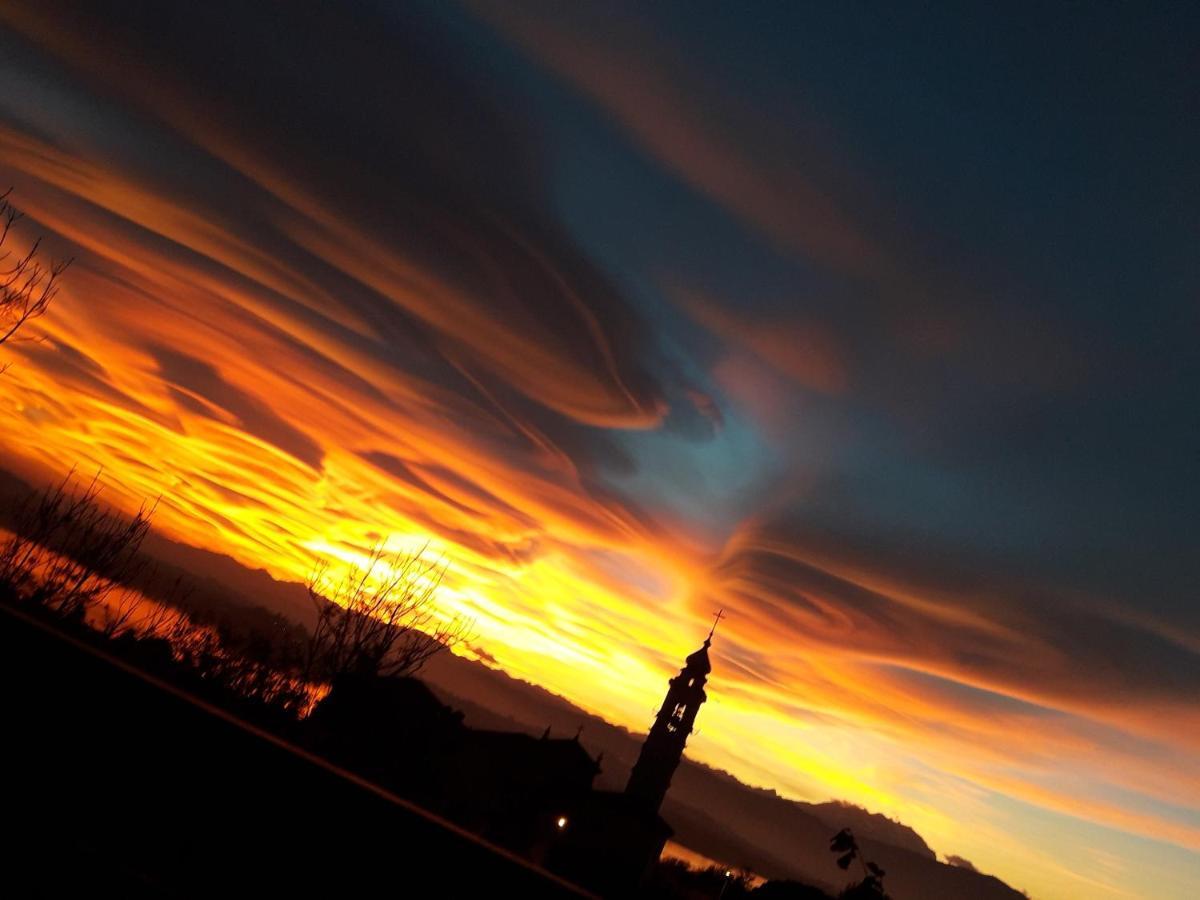 Apartamento Tramonto Al Lago Gavirate Exterior foto