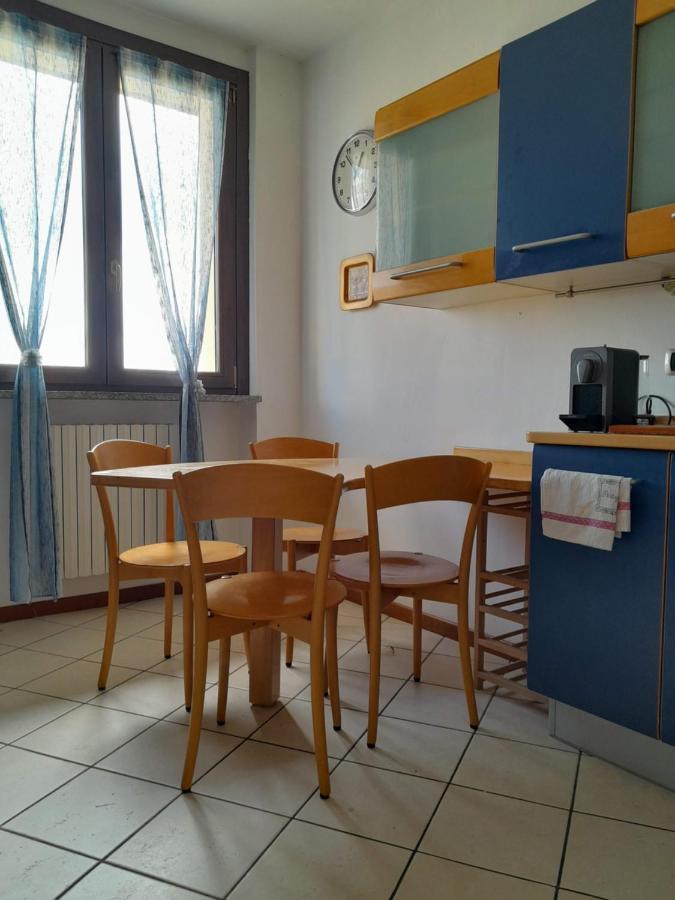 Apartamento Tramonto Al Lago Gavirate Exterior foto